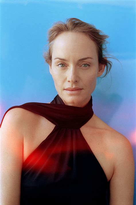 amber valletta ass|Supermodel Amber Valletta Breaks Down 15 Looks From 1993 to。